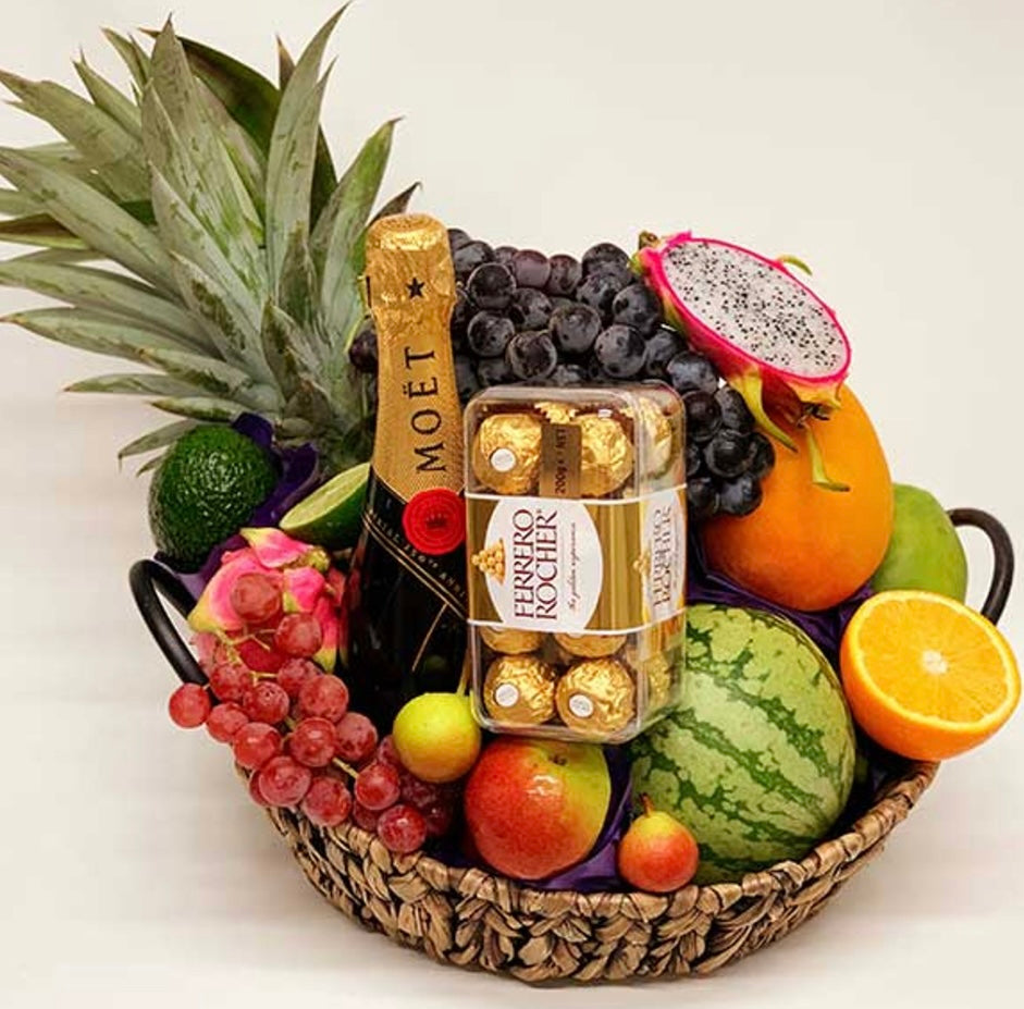 FRUIT/MOËT HAMPER LARGE
