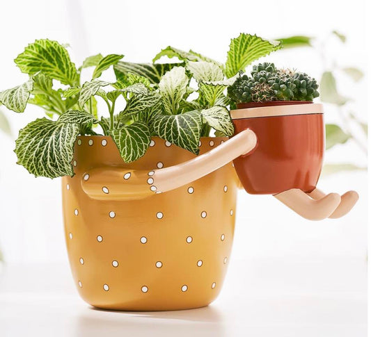 MOTHER AND CHILD POT