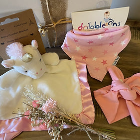 BABY GIRL HAMPER 9