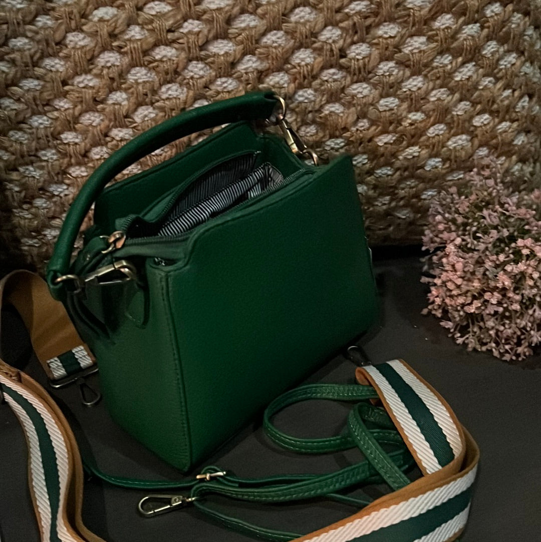 LOLA GREEN CROSS BODY BAG